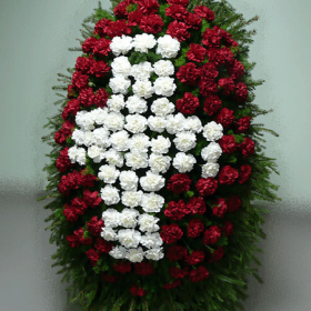 венок из гвоздики