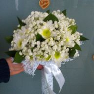 свадебный из белой хризантемы